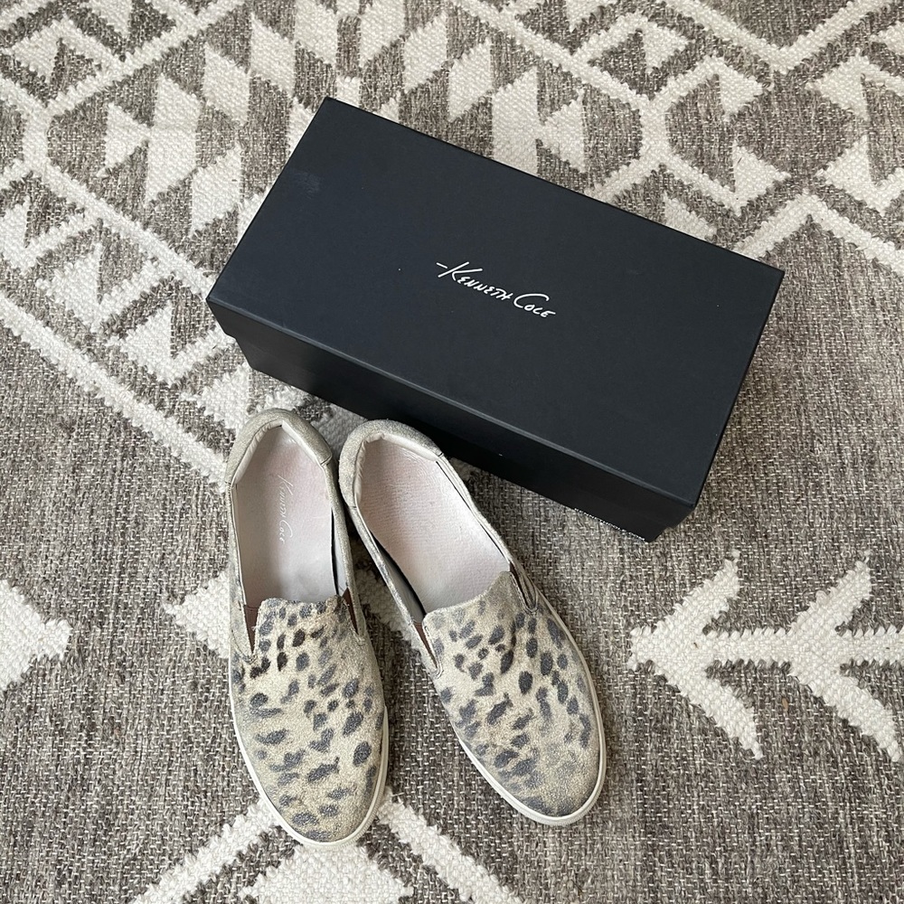 Kenneth Cole Slides - Picture 3 of 4